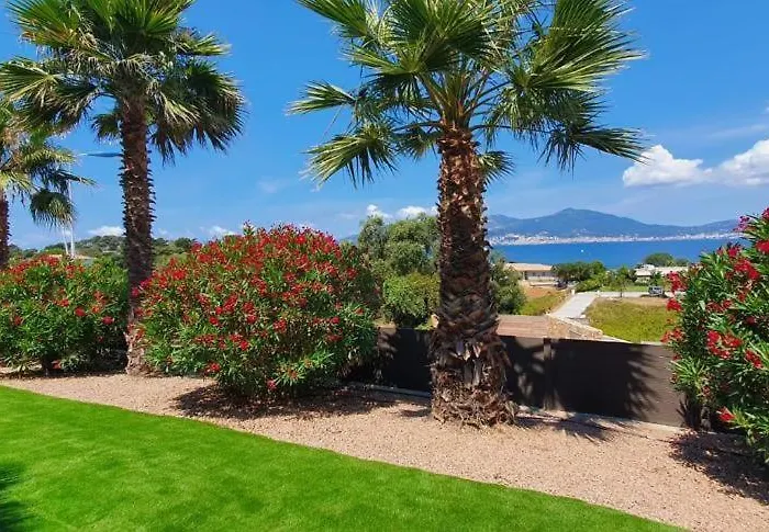 Les Jardins De La Palmeraie - Sublime Vue Sur La Baie Dajaccio